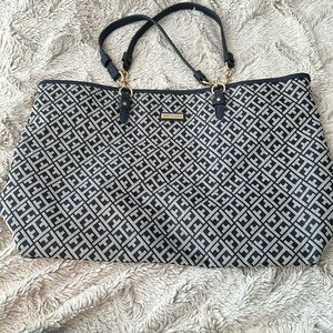 Tommy Hilfiger Navy Design tote bag with gold accents